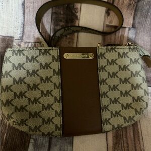 Micheal kors fanny pack